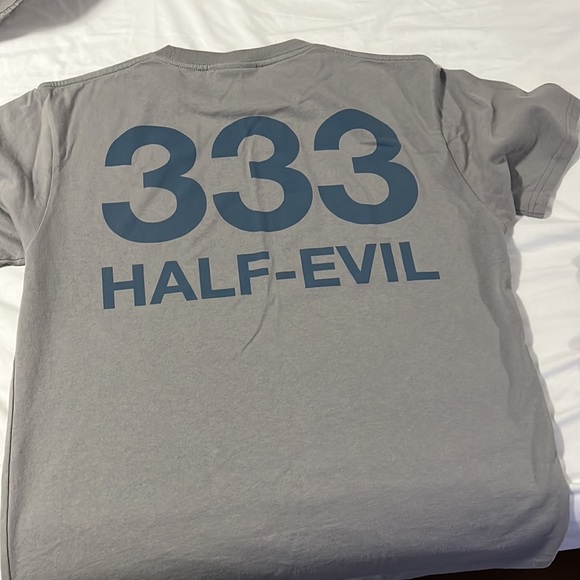 MEDIUM MENS HALF EVIL SHIRT - Picture 2 of 2